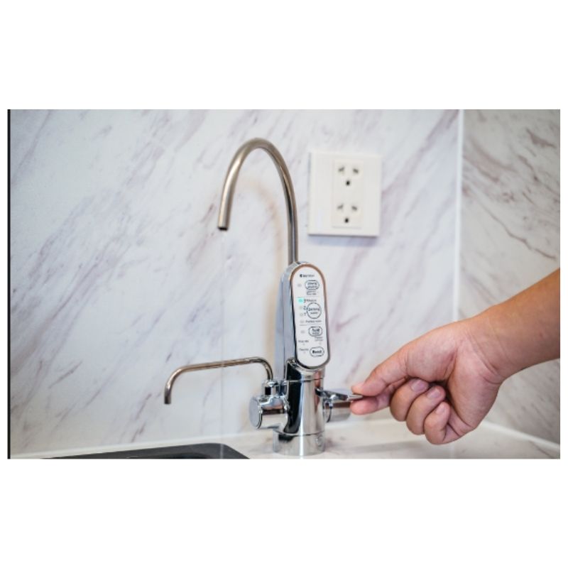 Ảnh thiết bị lọc nước điện giải tạo ion kiềm Cleansui EU301 Ảnh thiết bị lọc nước điện giải tạo ion kiềm Cleansui EU301