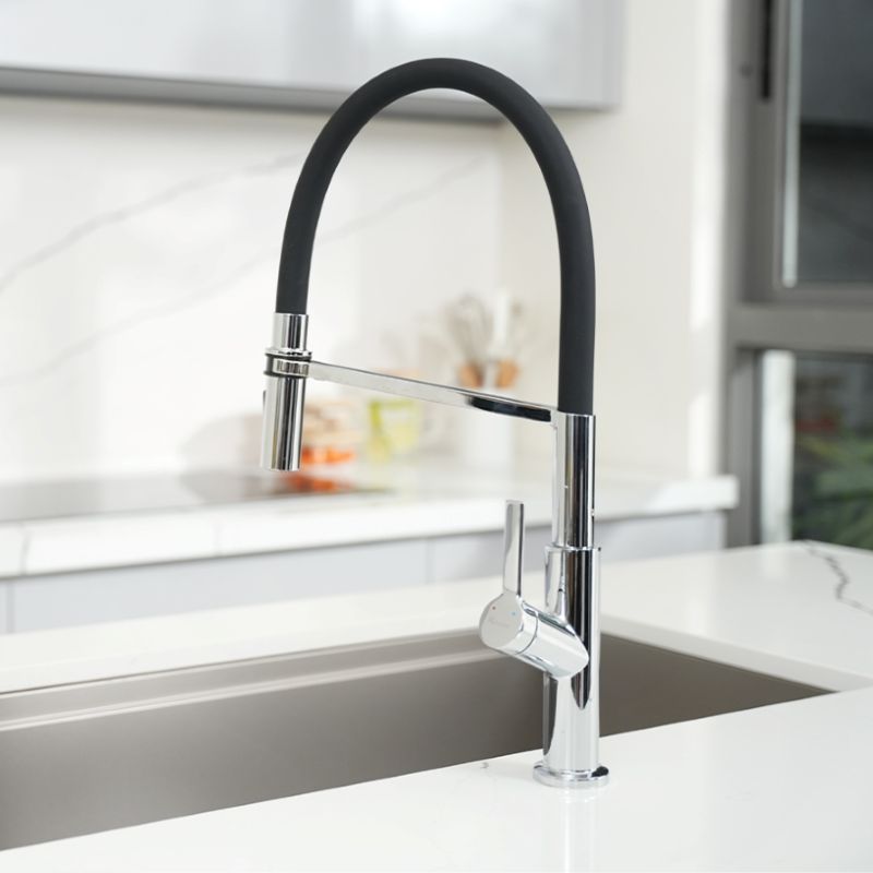 Hình ảnh thực tế vòi rửa bát nóng lạnh Konox Tema Chrome Hình ảnh thực tế vòi rửa bát nóng lạnh Konox Tema Chrome