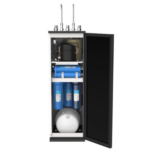 Bên trong máy lọc nước Karofi KAD-M28