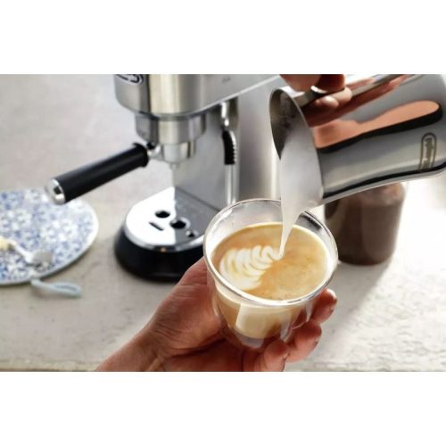 Ảnh thực tế Ca đánh sữa Delonghi DLSC060