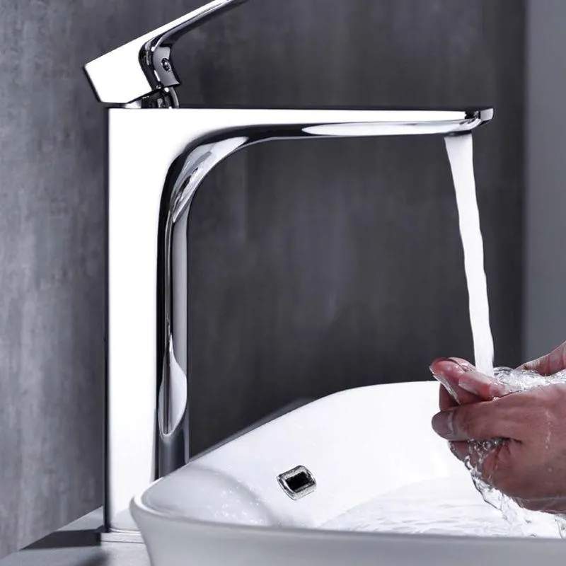 Vòi trộn Kobe 240 Hafele 589.15.002 4 Ảnh vòi trộn Kobe 240 Hafele 589.15.002
